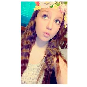 Meet your Posher, Felicity