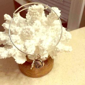 Expandable handmade bracelet