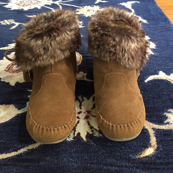 Minnetonka fur moccasin bootie