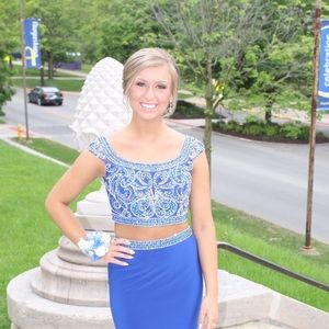 Meet your Posher, Haley