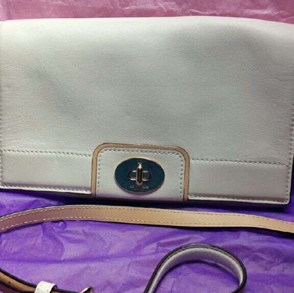 Kate Spade Crossbody - Picture 1 of 3