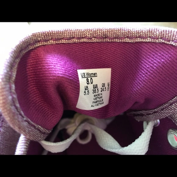 LAST PAIR SIZE 9 Brand New  Groovy Grape Vans - Picture 3 of 4