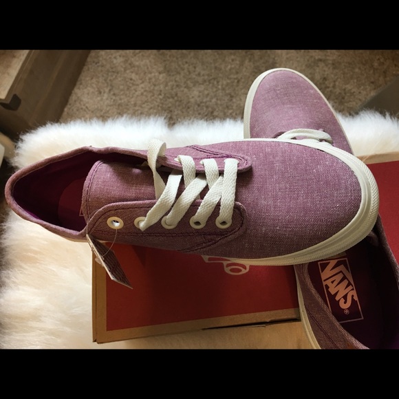 LAST PAIR SIZE 9 Brand New  Groovy Grape Vans - Picture 2 of 4