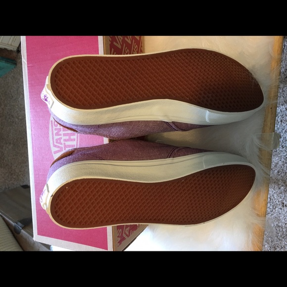 LAST PAIR SIZE 9 Brand New  Groovy Grape Vans - Picture 4 of 4