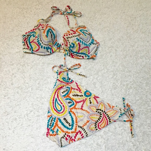 Victoria's Secret Underwire Bikini & Ties Bottom