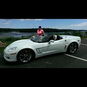 Meet your Posher, Carmela