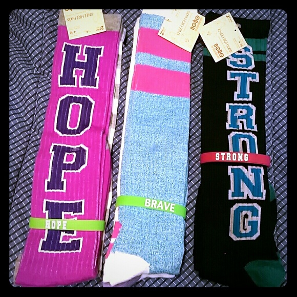 5 pair NWT knee high super cute socks/bracelets