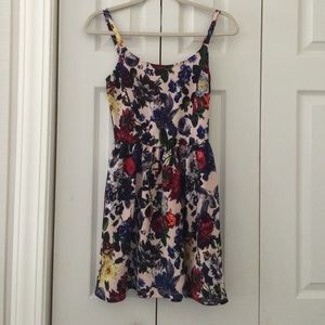 Size M summer dress