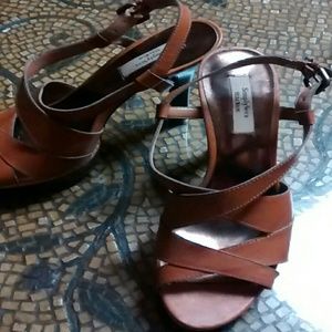 Simply Vera tan heels