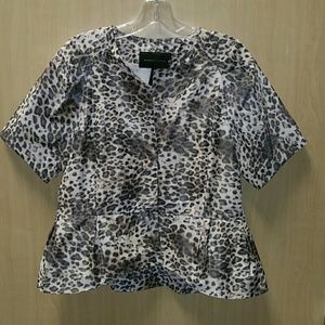BCBGMAXAZRIA Leopard 2 button short sleeve blazer