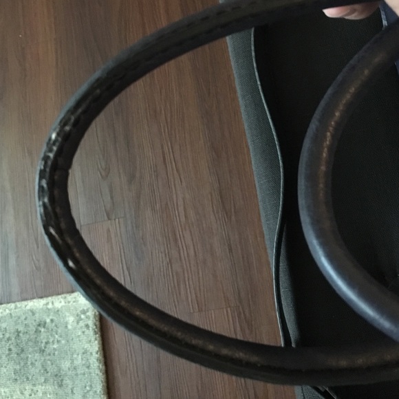 Navy blue London Fog purse - Picture 4 of 4