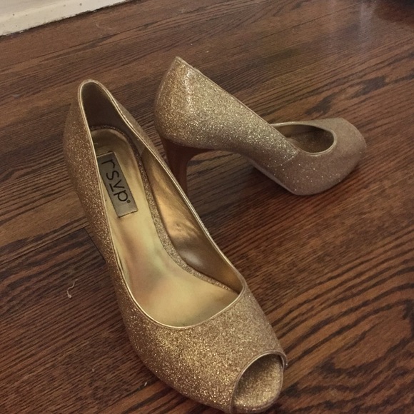 Gold rsvp heels ✨
