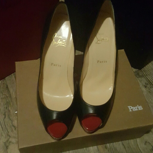 SOLD!!Christian Louboutin