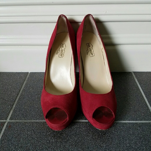 Red Suede Leather Heels - Picture 2 of 4