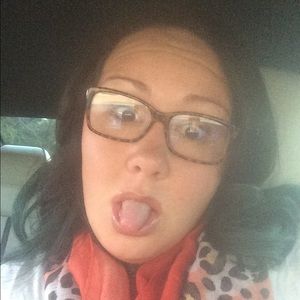 Meet your Posher, Roberta