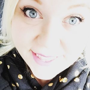 Meet your Posher, Angie