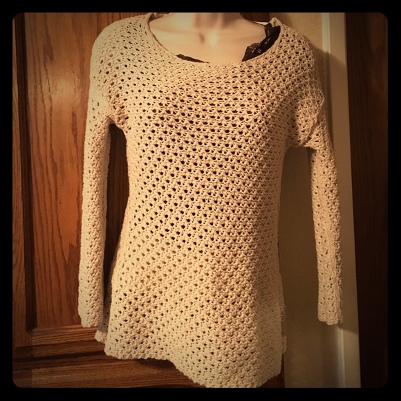 Beige macramé fitted top from Old Navy