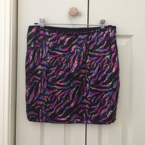 Size M mini skirt - Picture 1 of 1