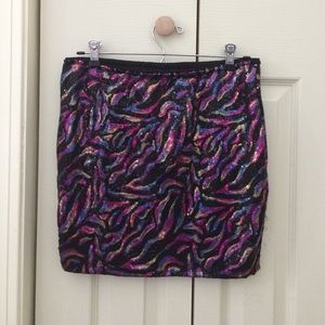Size M mini skirt