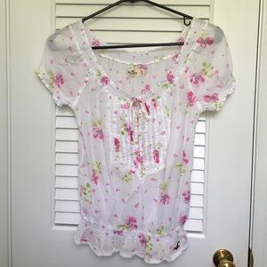 HOLLISTER flower peasant top. Never been worn