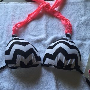 NWT Chevron bathing suit top