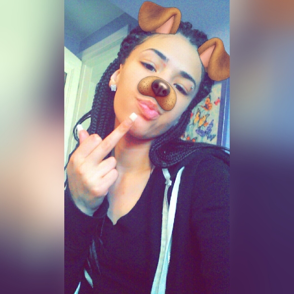 Meet your Posher, Nina - Picture 1 of 1