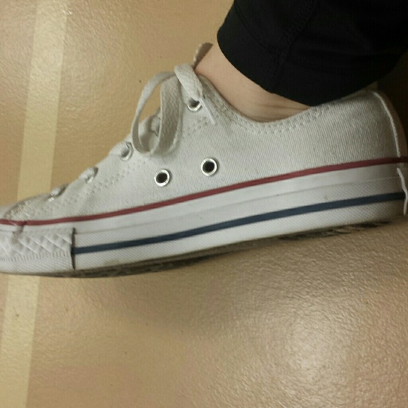 Converse - Picture 2 of 2
