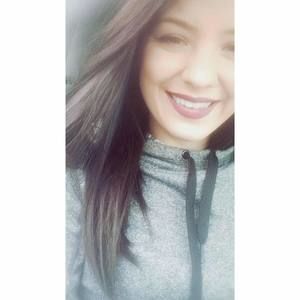 Meet your Posher, Chloe