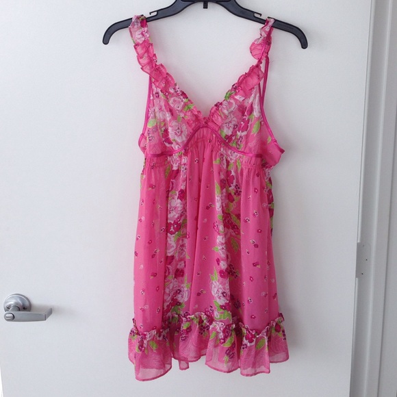 Betsy Johnson tie back sheer nighty, M