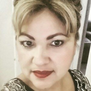 Meet your Posher, Ana