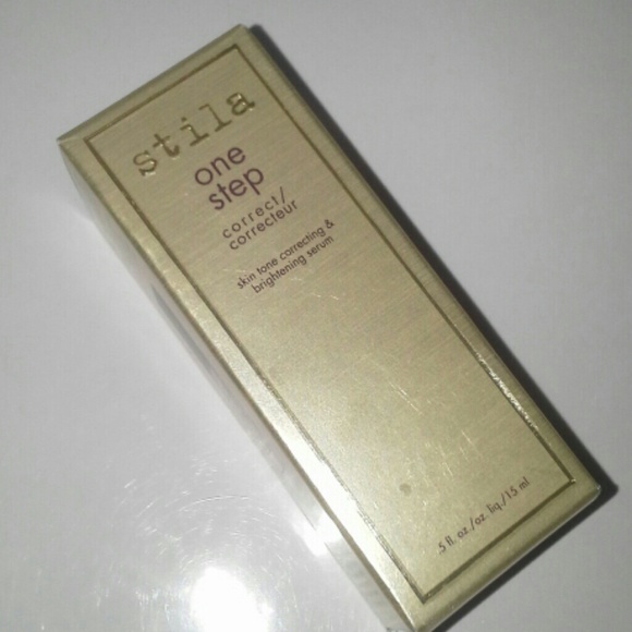 Stila One step Corrector