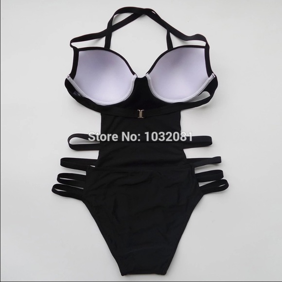 Strappy Bandage One Piece Swimwear - Picture 4 of 4