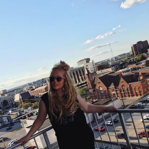 Meet your Posher, Anna