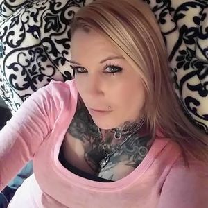 Meet your Posher, Kari qweenie