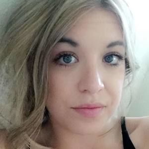 Meet your Posher, Maeve