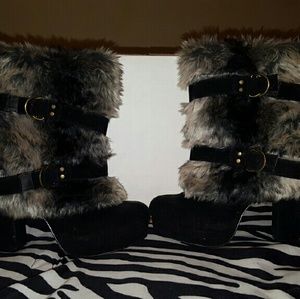 Fur heel boots