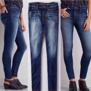 AE Indigo Wash Hi-Rise Jeggings