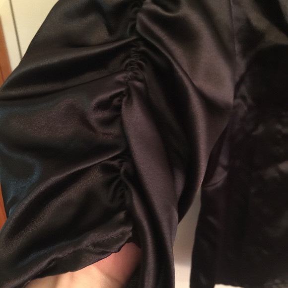 Silky black blouse. - Picture 3 of 4