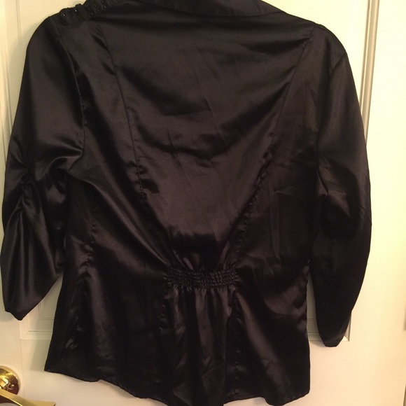 Silky black blouse. - Picture 4 of 4