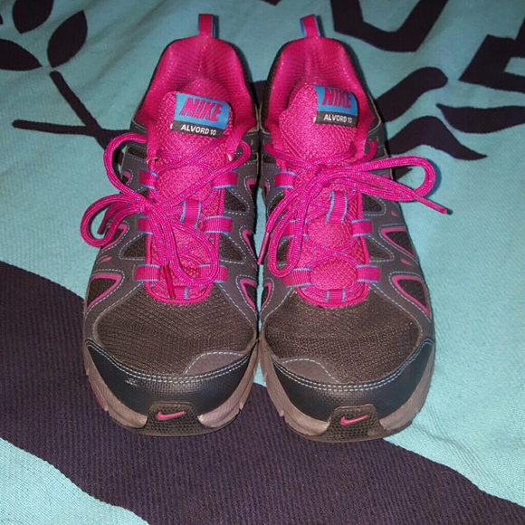 Nike shoes