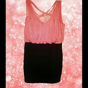 🌴Enfocus Women- shimmery peach and black dress