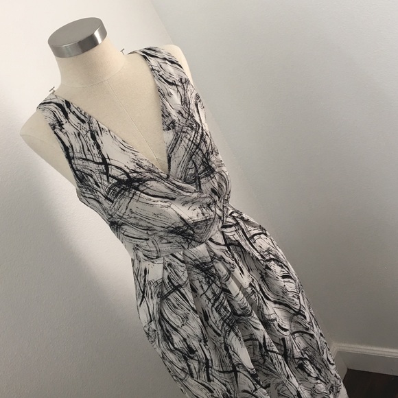 White/black high low dress - Picture 3 of 4