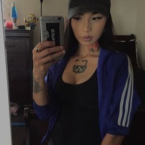 Meet your Posher, Rebeca