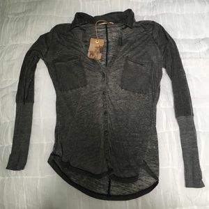 NEVER WORN Button-Down