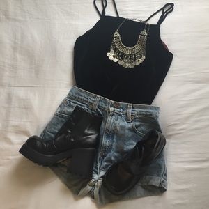 Classified 1092 pull up women's black boots