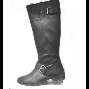 Nine West boots in black