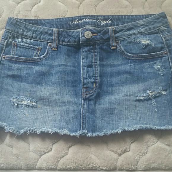 AEO Distressed Jean skirt