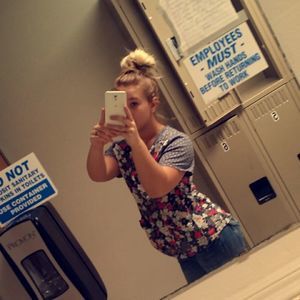 Meet your Posher, Roni