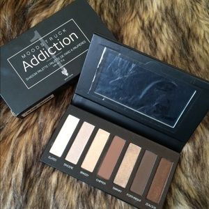 Younique Addiction 1 Palette