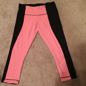Lululemon crops